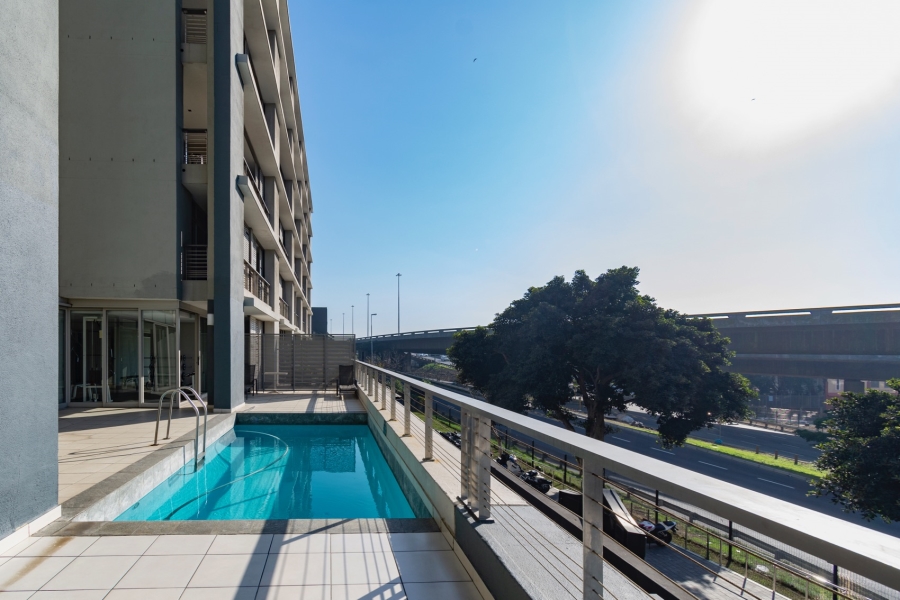 1 Bedroom Property for Sale in Green Point Western Cape